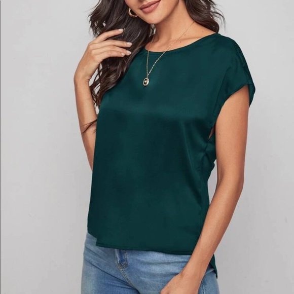 Boho green cutout twist back blouse - Picture 5 of 15